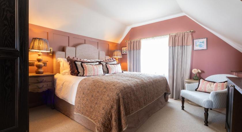 The George and Dragon - A Heartwood Inn