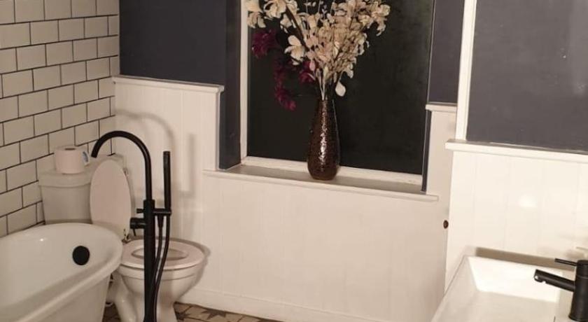 ダービー Eton House 2つ星 シングルルーム スイート