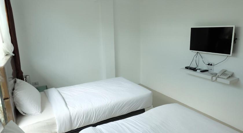Image of Twin Room 6