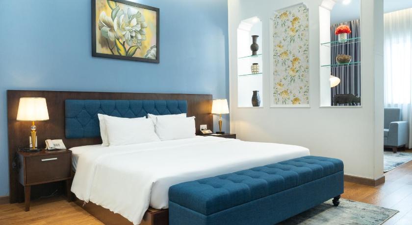 Zdjęcie: Suite with Complimentary minibar and 1 set of laundry/person/day (not accumulated) (Suite with Complimentary mini-bar and 1 set of laundry/person/day (not accumulated)) 0
