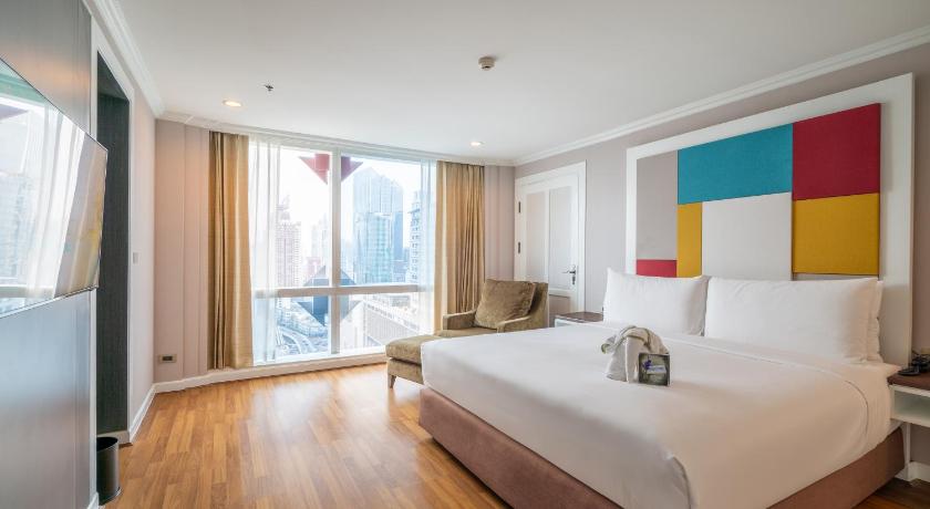 Bangkok VELA Dhi GLOW Pratunam 4-Star Hotel lobby