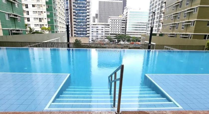Stylish Condo in IT Park - image 8