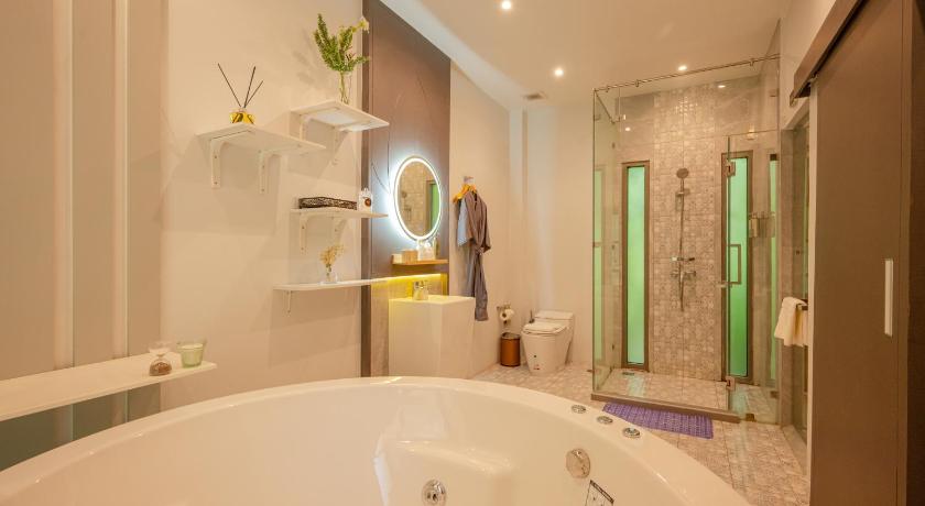 Image of Signature Room with Sauna 8