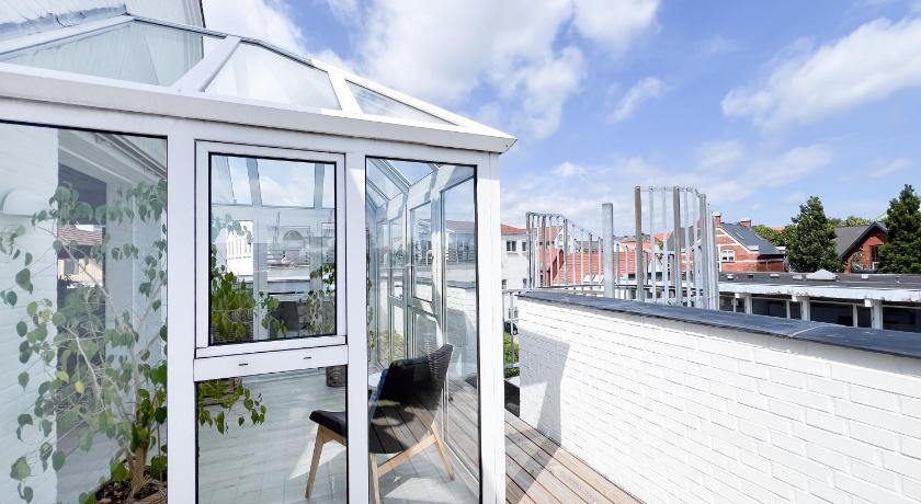 Image of Apartment with Balcony 6