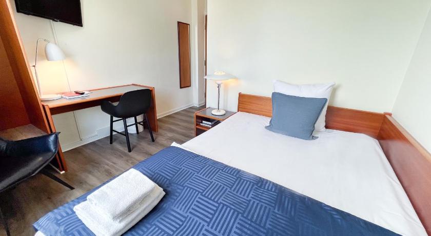 Image of Small Double Room 0