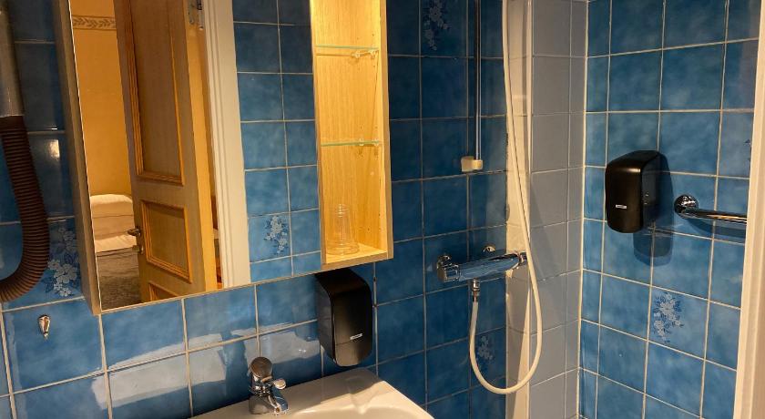 Image of Standard Triple Room 2