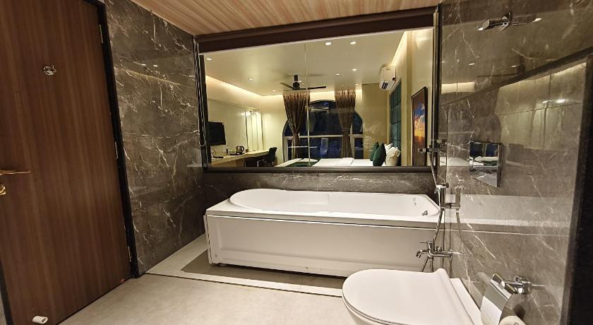 Image of Suite Room 16