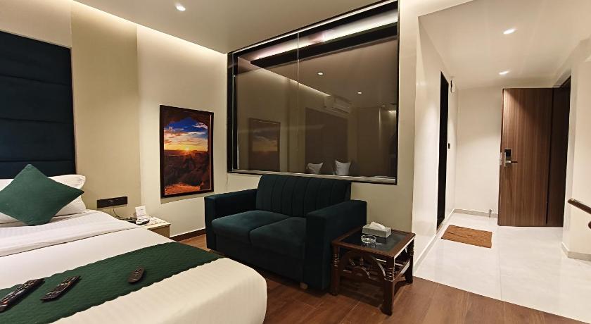 Image of Suite Room 6