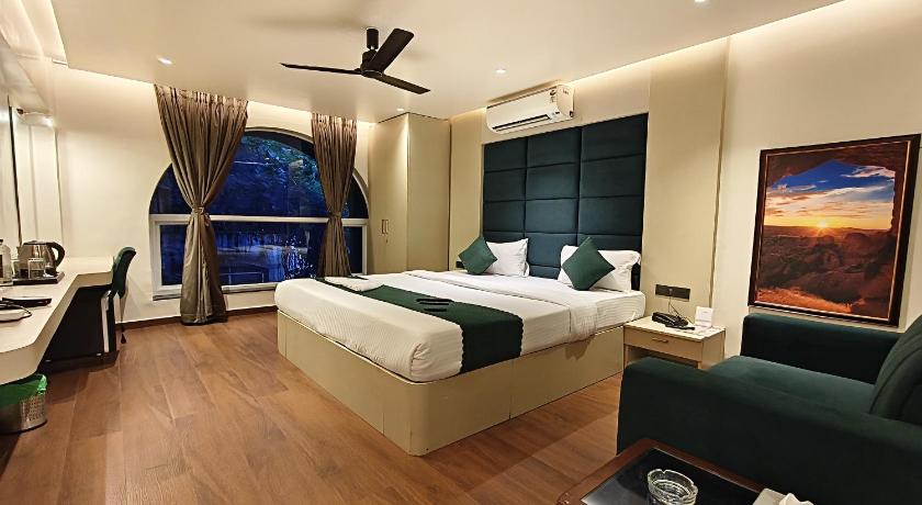 Image of Suite Room 4