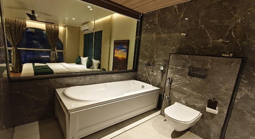 Image of Suite Room 14