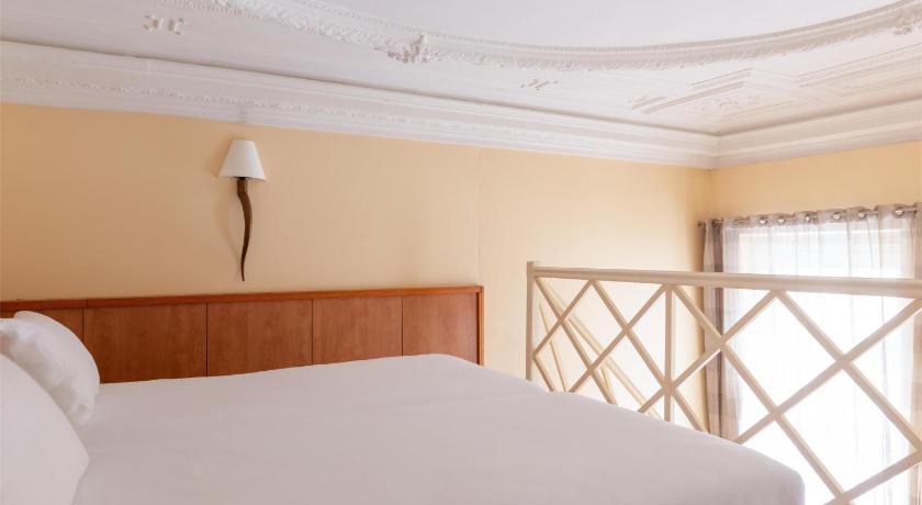 Image of 1 Double Bed, Nonsmoking, Superior Room, Duplex, Lounge Area With Sofabed 8