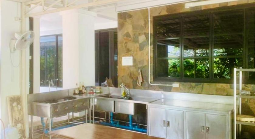 カンチャナブリ Na Khwae Villa Riverside 4つ星 ゲストハウス 客室