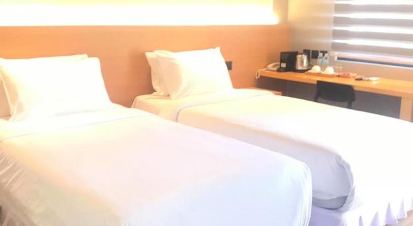Image of Premier Room 0
