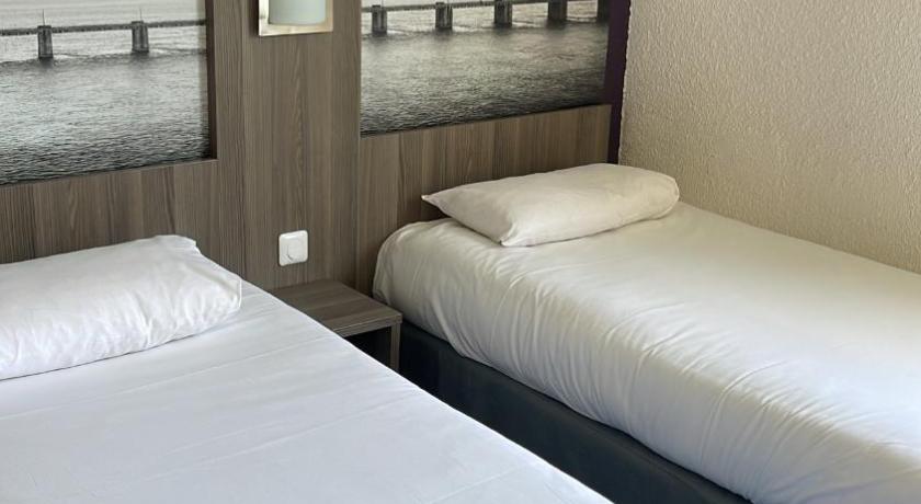 Image of Twin Room 0