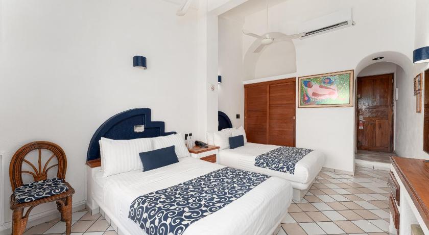 Image of 2 double beds, nonsmoking 4