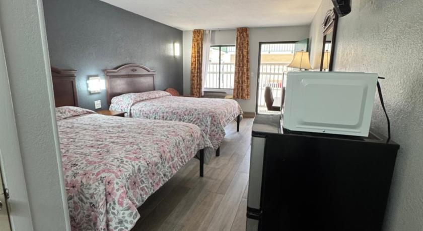 Orlando Riviera Motel Accommodation suite