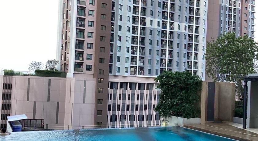 Bangkok Lummpni palace 3-Star Single Room restaurant