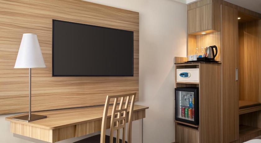 Image of Superior Room 2 Single Beds 6