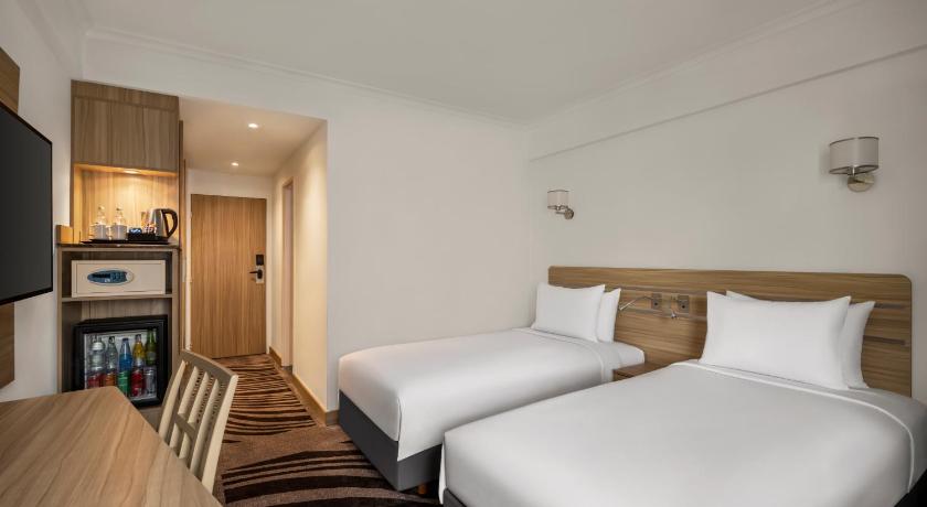 Image of Superior Room 2 Single Beds 1