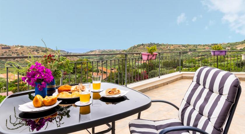 Granatelli Holiday Home