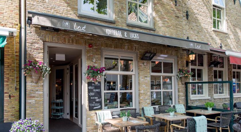 Leut koffiebar &amp; logies — Hotel in Oost-Vlieland