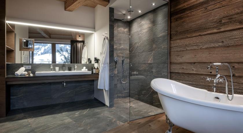 Image of Deluxe Suite 2