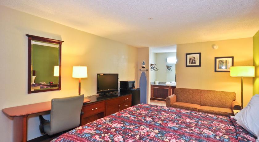 Country Hearth Inn & Suites Marietta