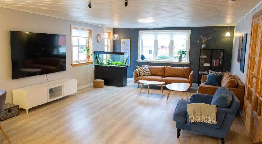Spacious 220 sqm Apartment with 4 Bedrooms