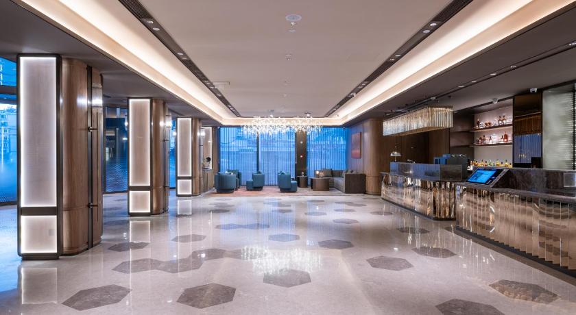Crystal Orange Qingdao Taidong Pedestrian Street Yan'an Third Road Hotel - image 9