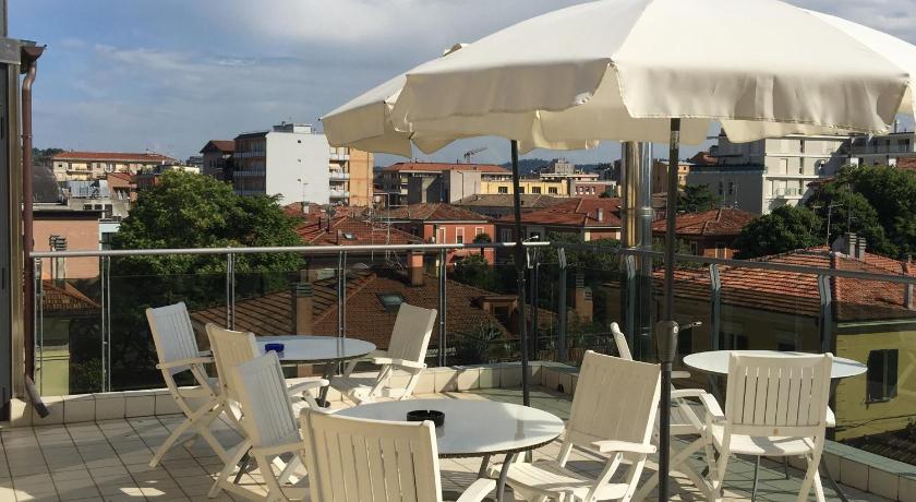 Hotel Athena photo