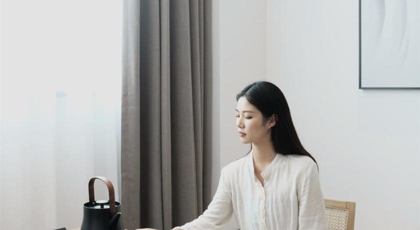 청두 / 성도 SFEEL设计师酒店Designer Hotel成都杜甫曹堂店 호텔 로비