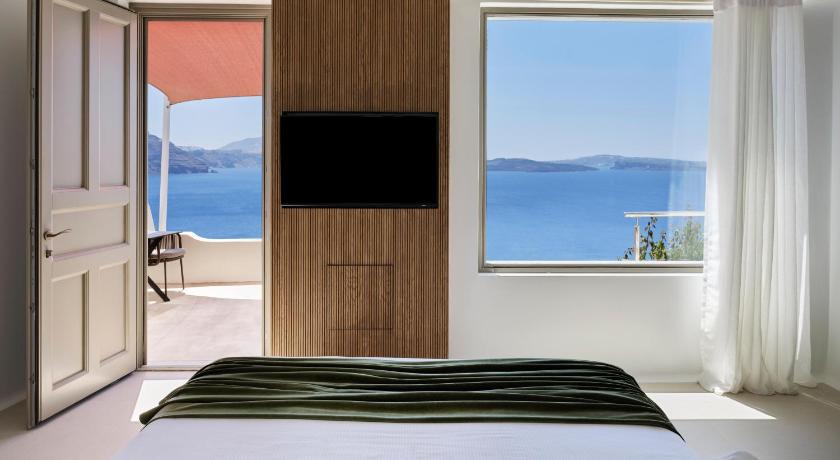 Image of Exclusive Suite with Infinity Pool 12