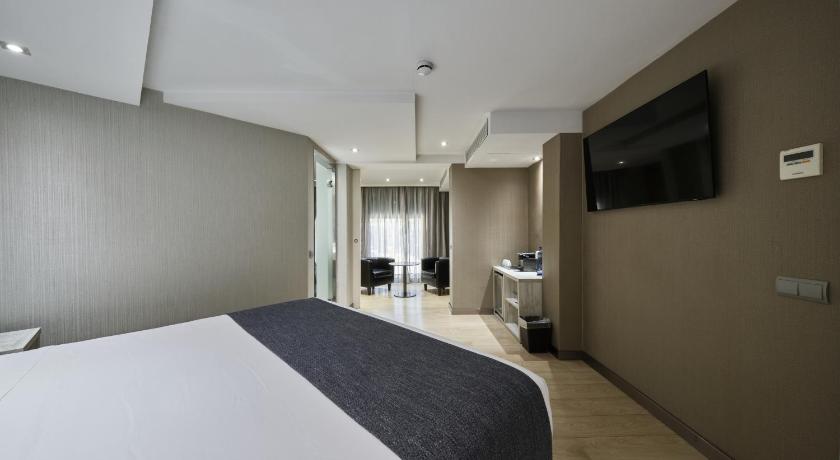 Image of Junior Suite 3