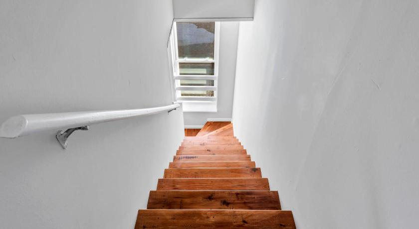 セントルイス (MO) 715a - Settle into Soulard 4 beds 2 full baths 3つ星 宿泊施設 レストラン