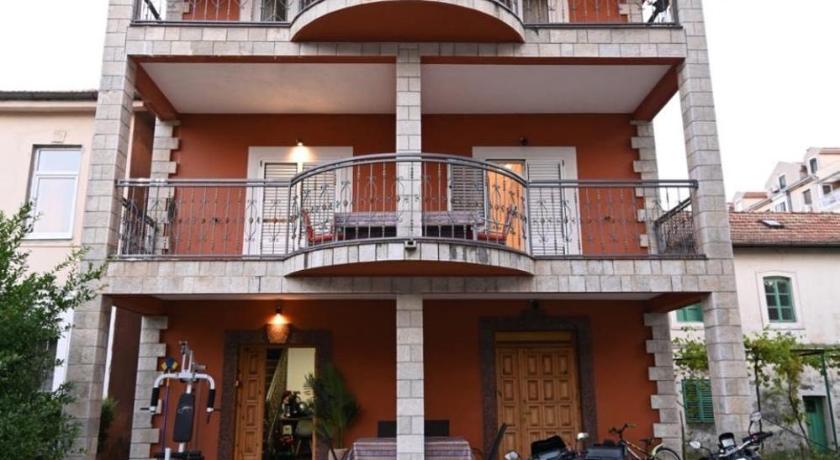 Apartmani Santa Barbara