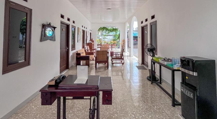 RedDoorz Syariah near AMIKOM Purwokerto – Banyumas Regency, WI
