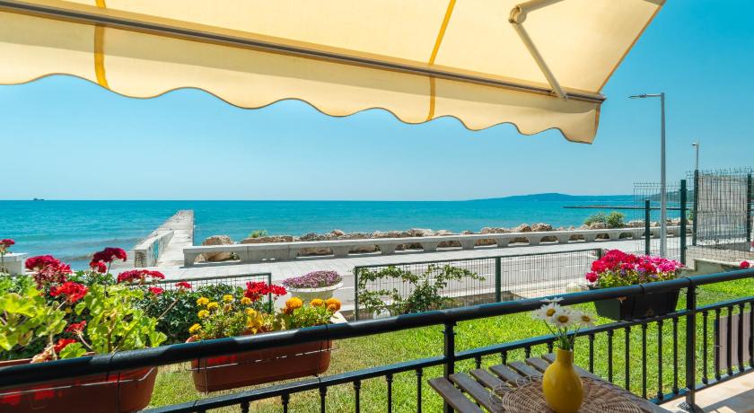 Apartments Poemia- sea view, Free Parking, complex Carpe Diem