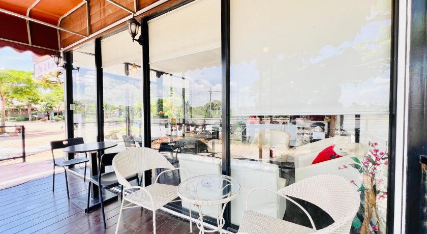 コンケン Rungreang Hotel 2つ星 ホテル 外観