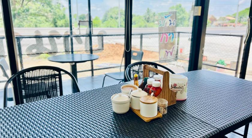 コンケン Rungreang Hotel 2つ星 ホテル 客室