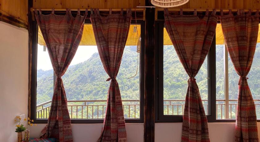 Image of Valley View Room with Balcony 0