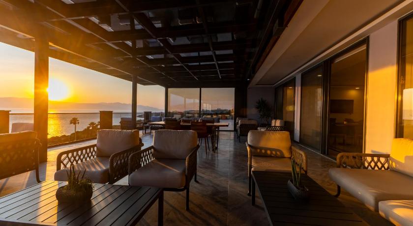 The Nowness Luxury Hotel & Spa - image 9