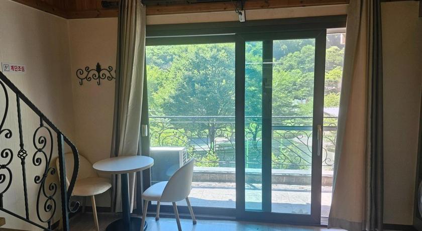 ウルサン Baenaegol New Island Pension 3つ星 ゲストハウス レストラン