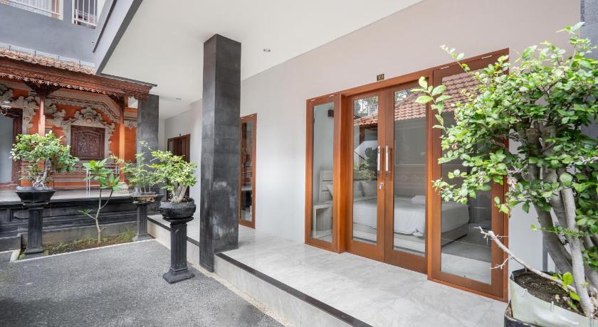 Dukuh Segara Guest House - image 26