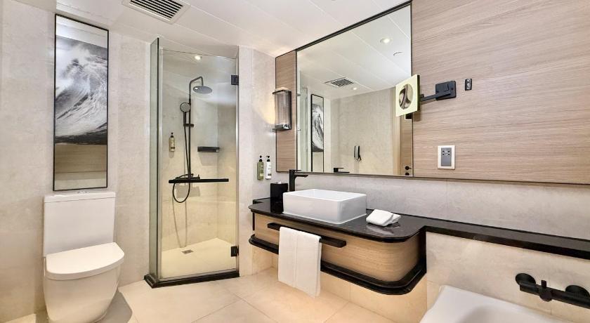 Image of Deluxe Harbour View Room 1
