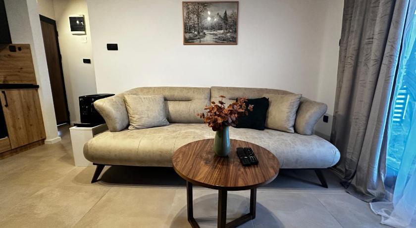 ベオグラード Taca House - Airport apartman 4つ星 シングルルーム レストラン