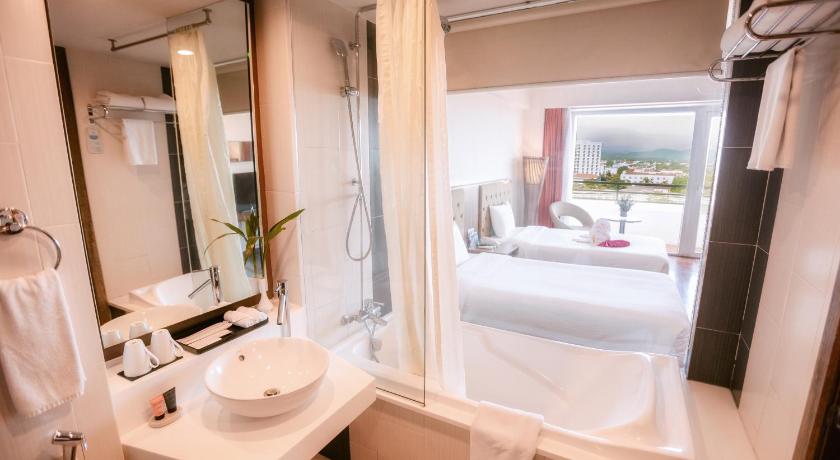Ảnh của Deluxe 2 giường Hướng sông (Deluxe Twin River View) 4