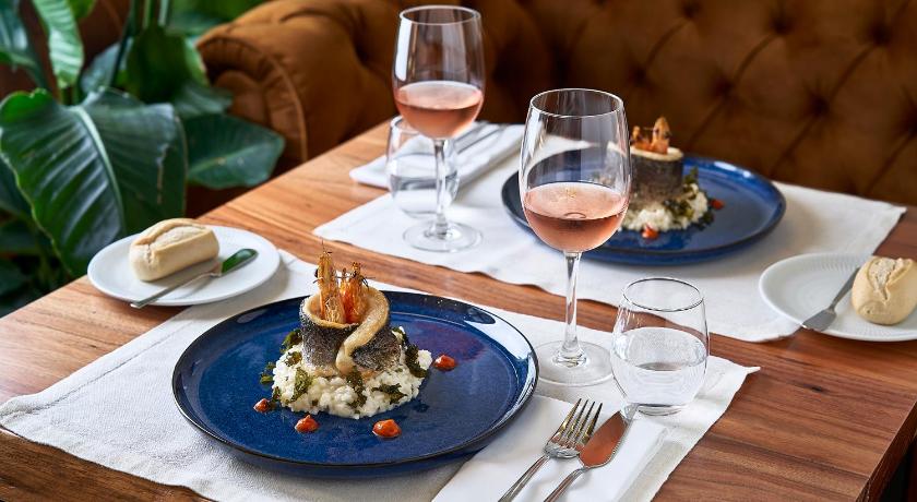 ポルト The Log Porto Hotel by Piamonte Hotels 4つ星 ホテル ロビー