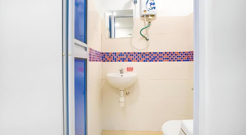 Image of Twin Room 8