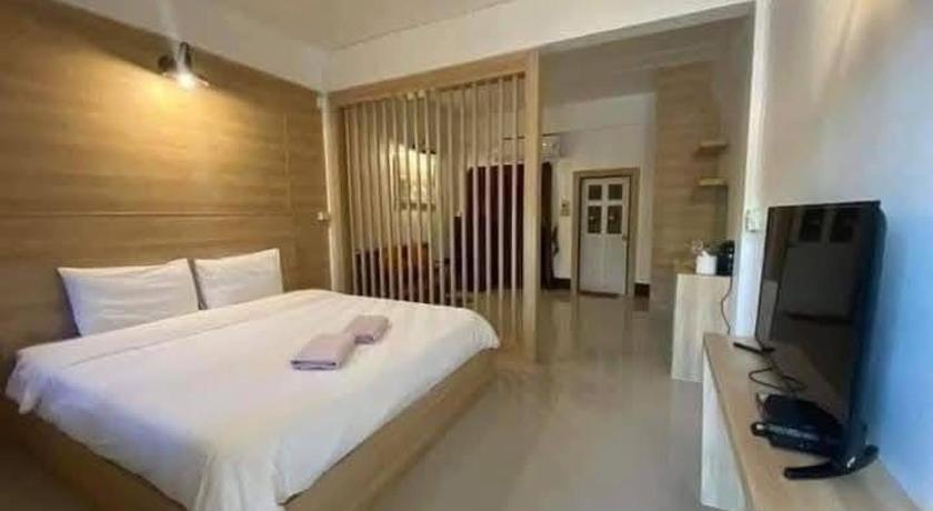 촌부리 กัลยา รีสอร์ท 4星级 民宿 套房