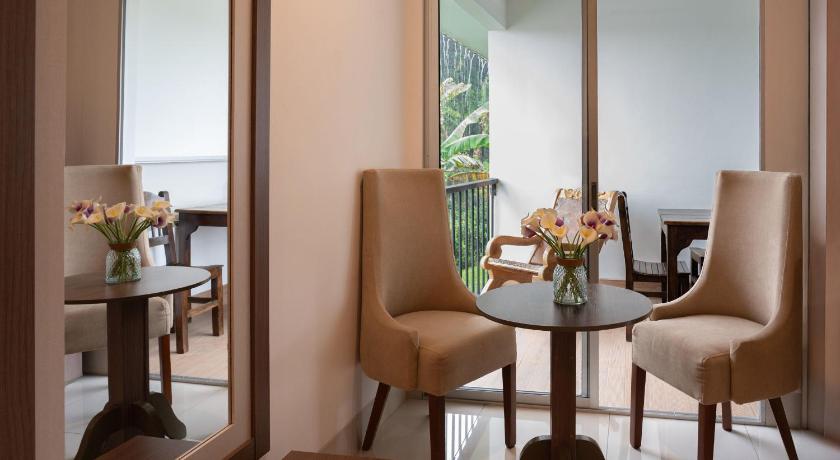 Image of Deluxe Suite 7